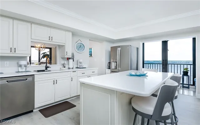 $399,000 | 1910 Virginia Avenue, Unit 903, Fort Myers, FL 33901