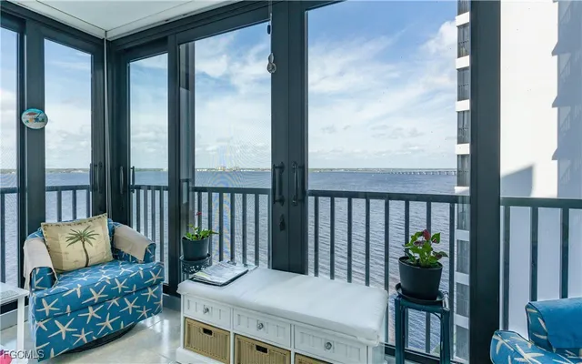 $399,000 | 1910 Virginia Avenue, Unit 903, Fort Myers, FL 33901