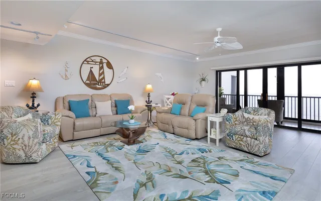 $399,000 | 1910 Virginia Avenue, Unit 903, Fort Myers, FL 33901