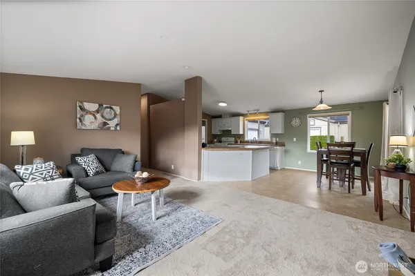 $150,000 | 15302 122nd Ave Court East, Unit 4, Puyallup, WA 98374