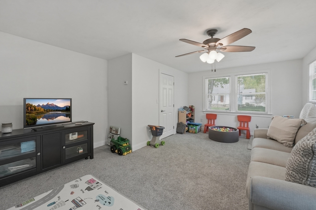 28 Saxon Road Worcester, MA 01602 - Photo 37 of 42 Gallery Image 37