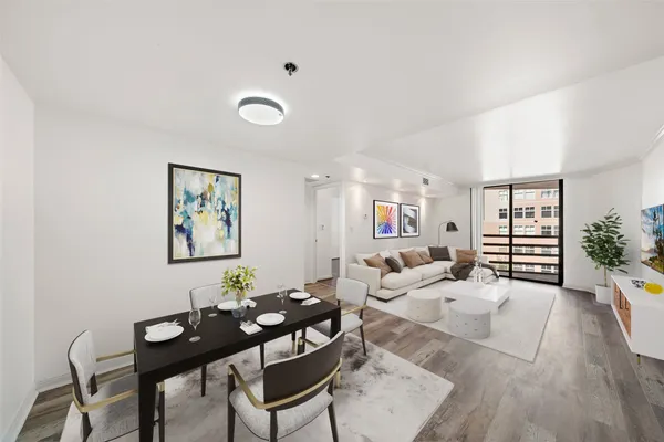 $1,900 | 3525 Sage Road, Unit 613, Houston, TX 77056