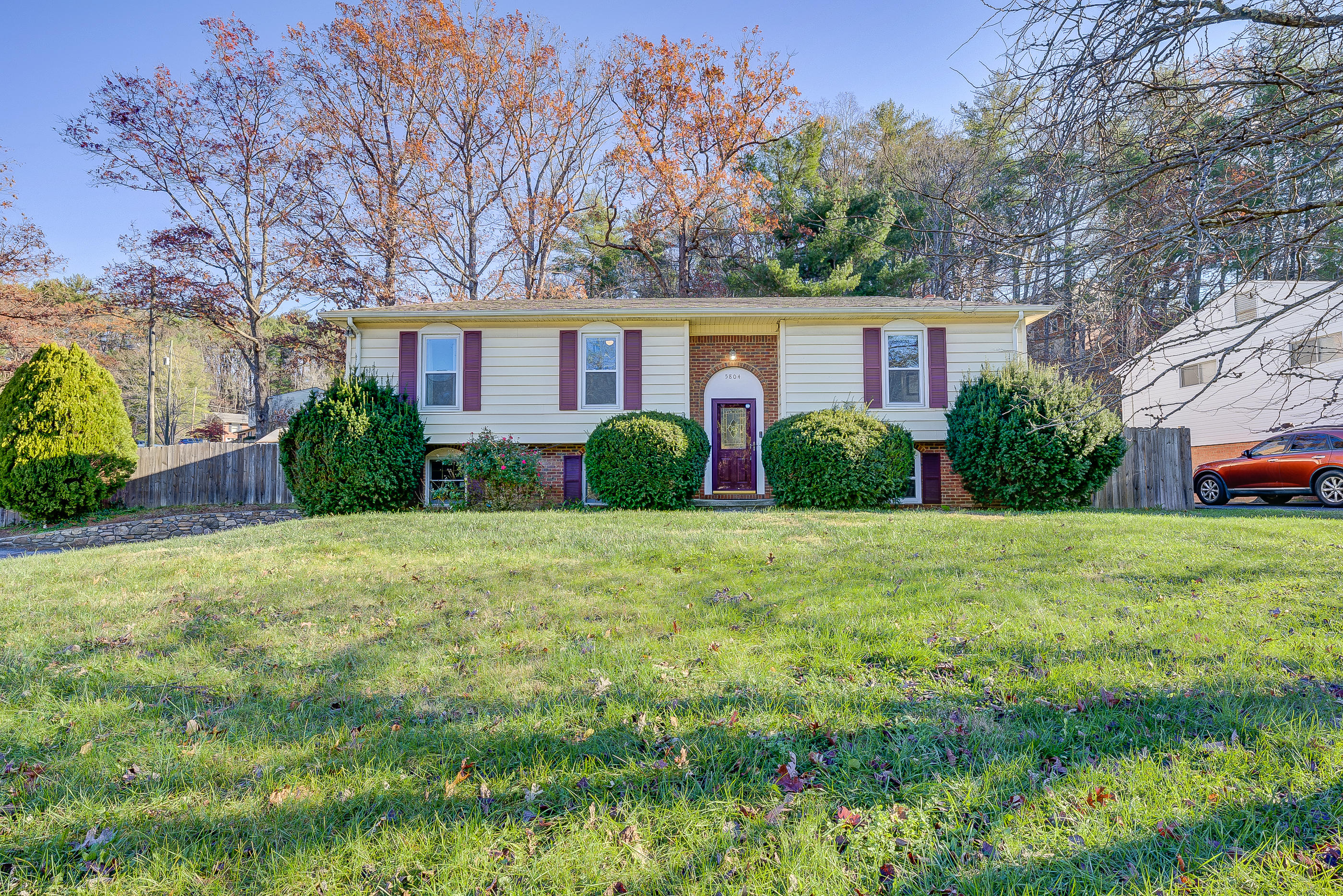 5804 Merriman Road Roanoke, VA 24018 - Photo 1 of 31 5804 Merriman Rd