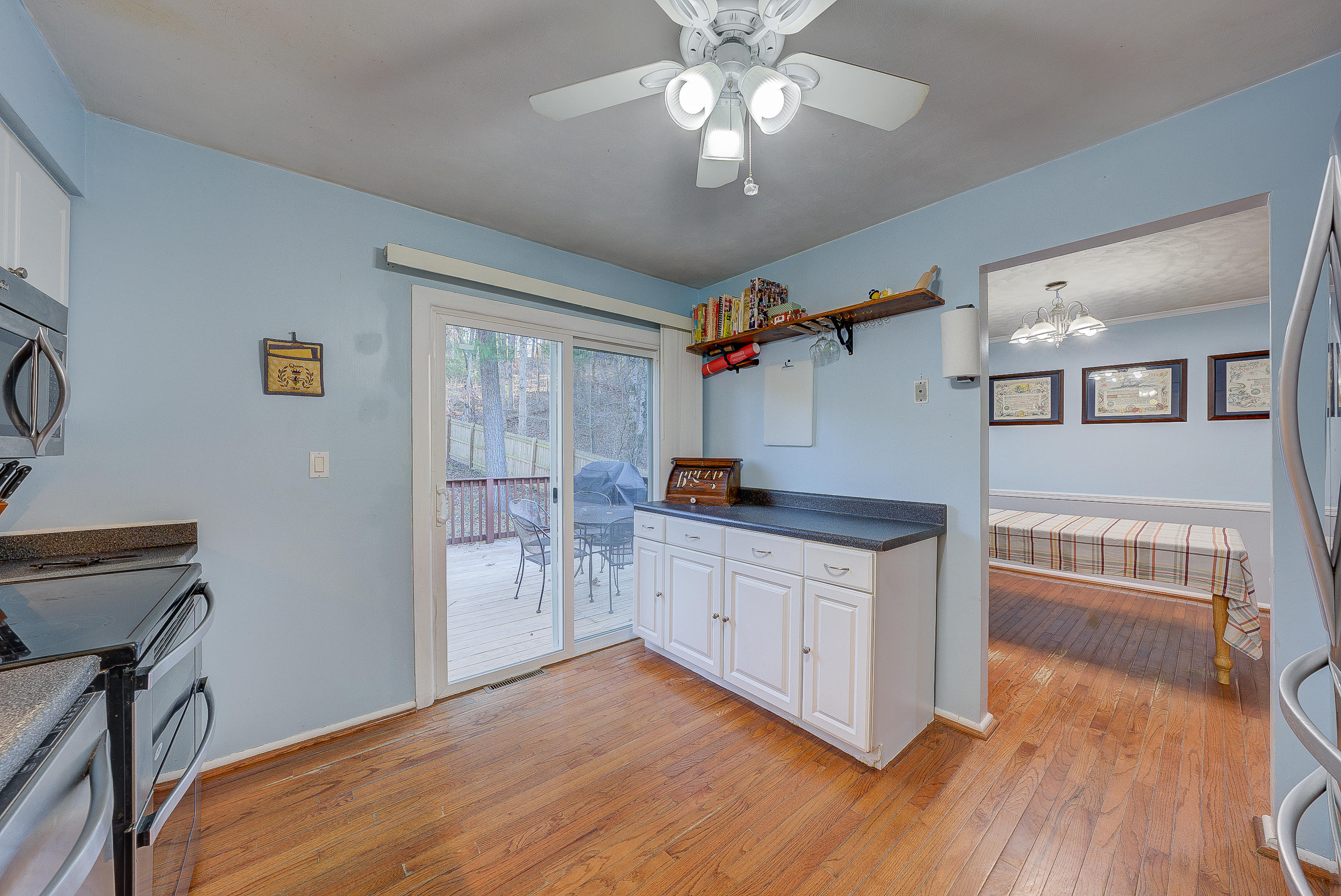 5804 Merriman Road Roanoke, VA 24018 - Photo 11 of 31 5804 Merriman Rd