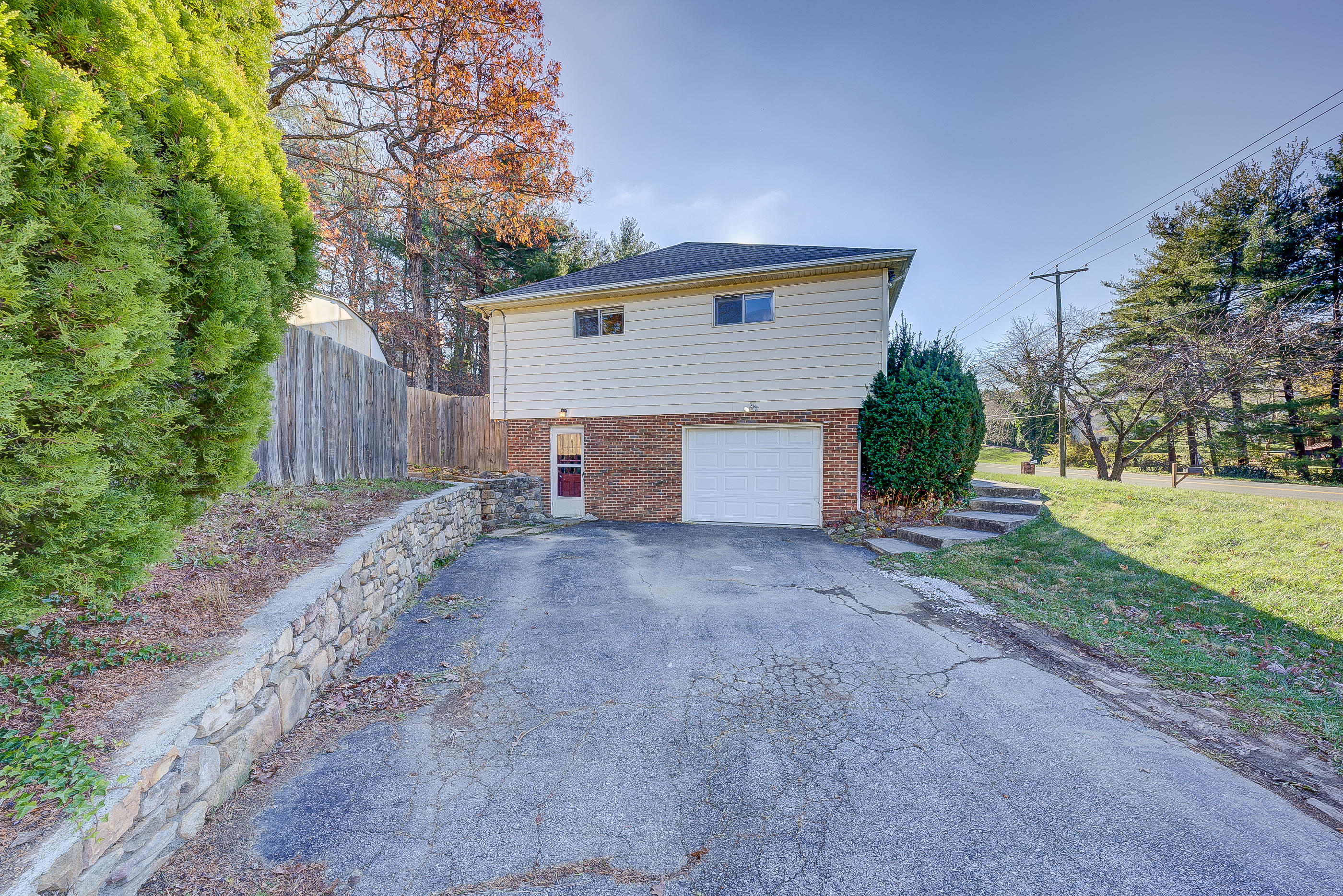 5804 Merriman Road Roanoke, VA 24018 - Photo 31 of 31 5804 Merriman Rd