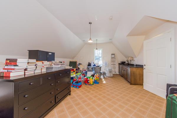 230 Ashbourne Road Bexley, OH 43209 - Photo 33 of 41
