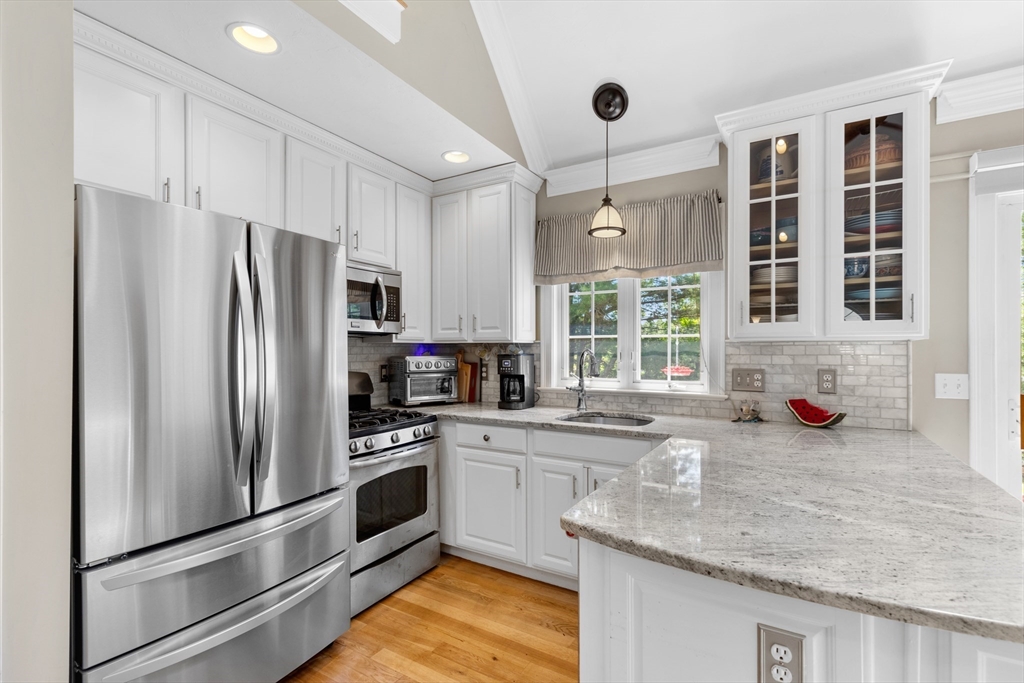 60 Papermill Road Wareham, MA 02576 - Photo 5 of 32