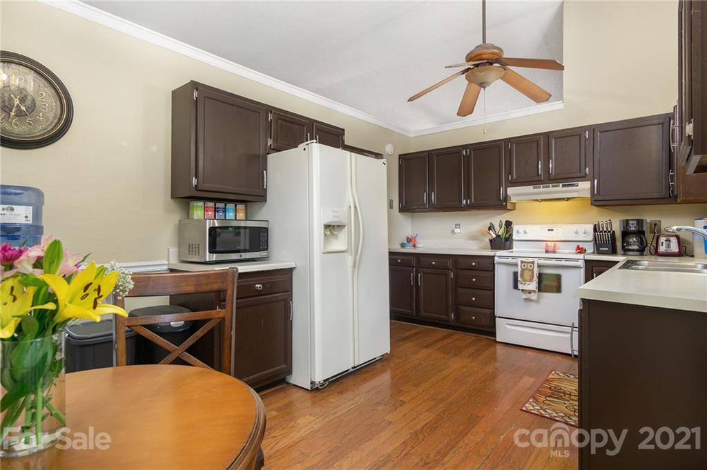 8 Bramblewood Road Arden, NC 28704 - Photo 14 of 39 Gallery Image 14