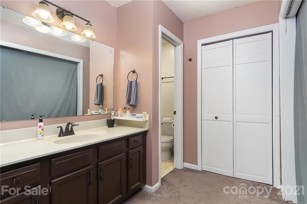 8 Bramblewood Road Arden, NC 28704 - Photo 18 of 39 Gallery Image 18