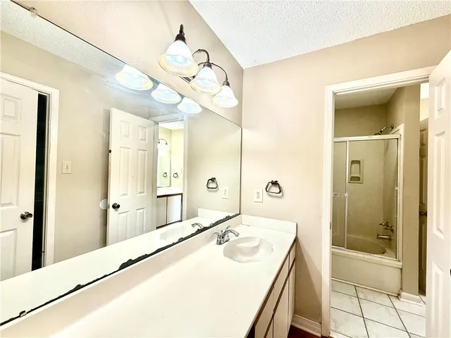 $1,000 | Undisclosed Address, Hammond, LA 70403