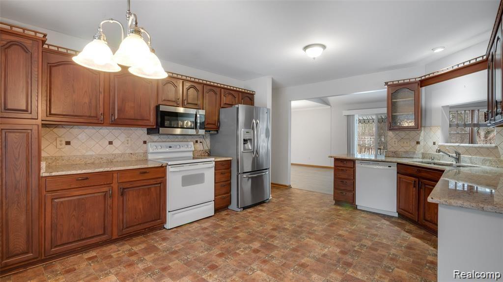 3650 Hazelton Avenue Rochester, MI 48307 - Photo 5 of 18