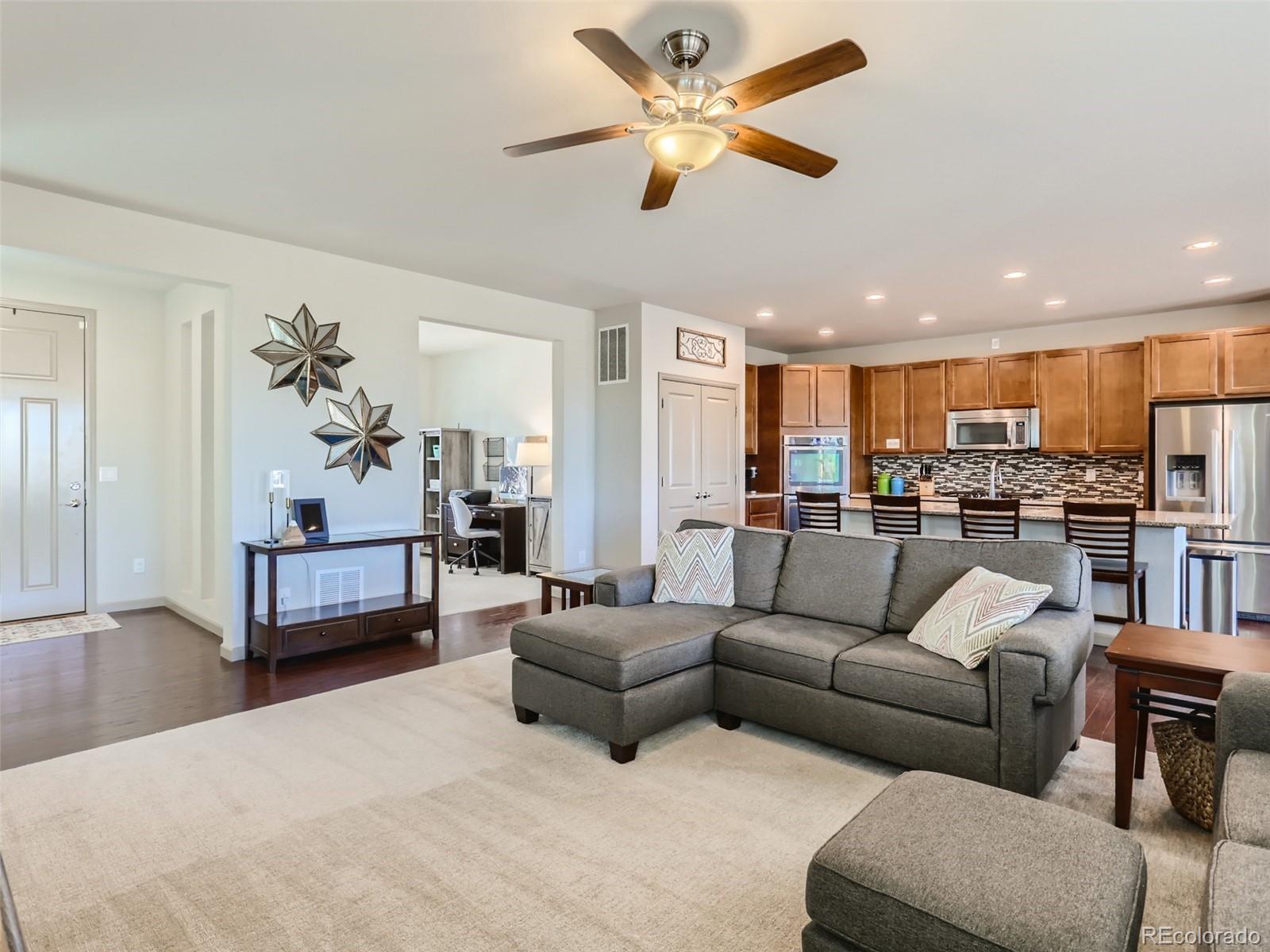 1755 Ghost Dance Circle Castle Rock, CO 80108 - Photo 6 of 27