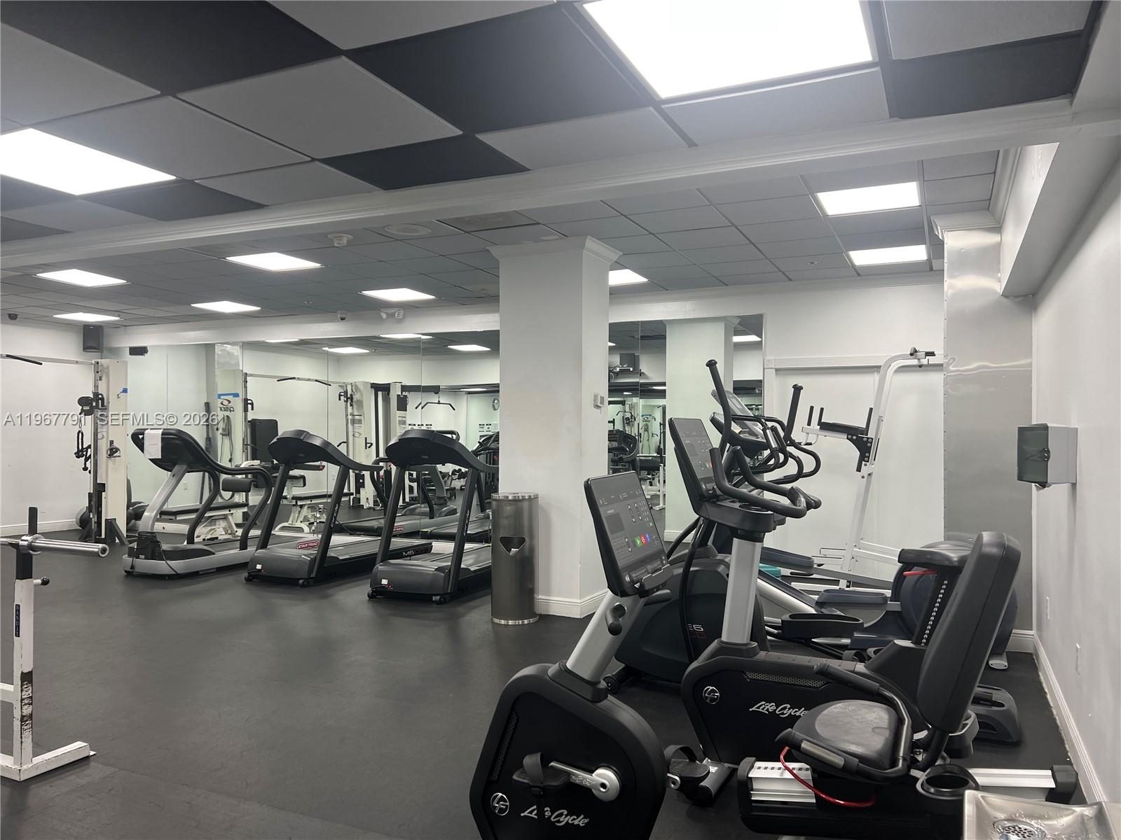 555 Northeast 15th Street, Unit 409 Miami, FL 33132 - Photo 25 of 25