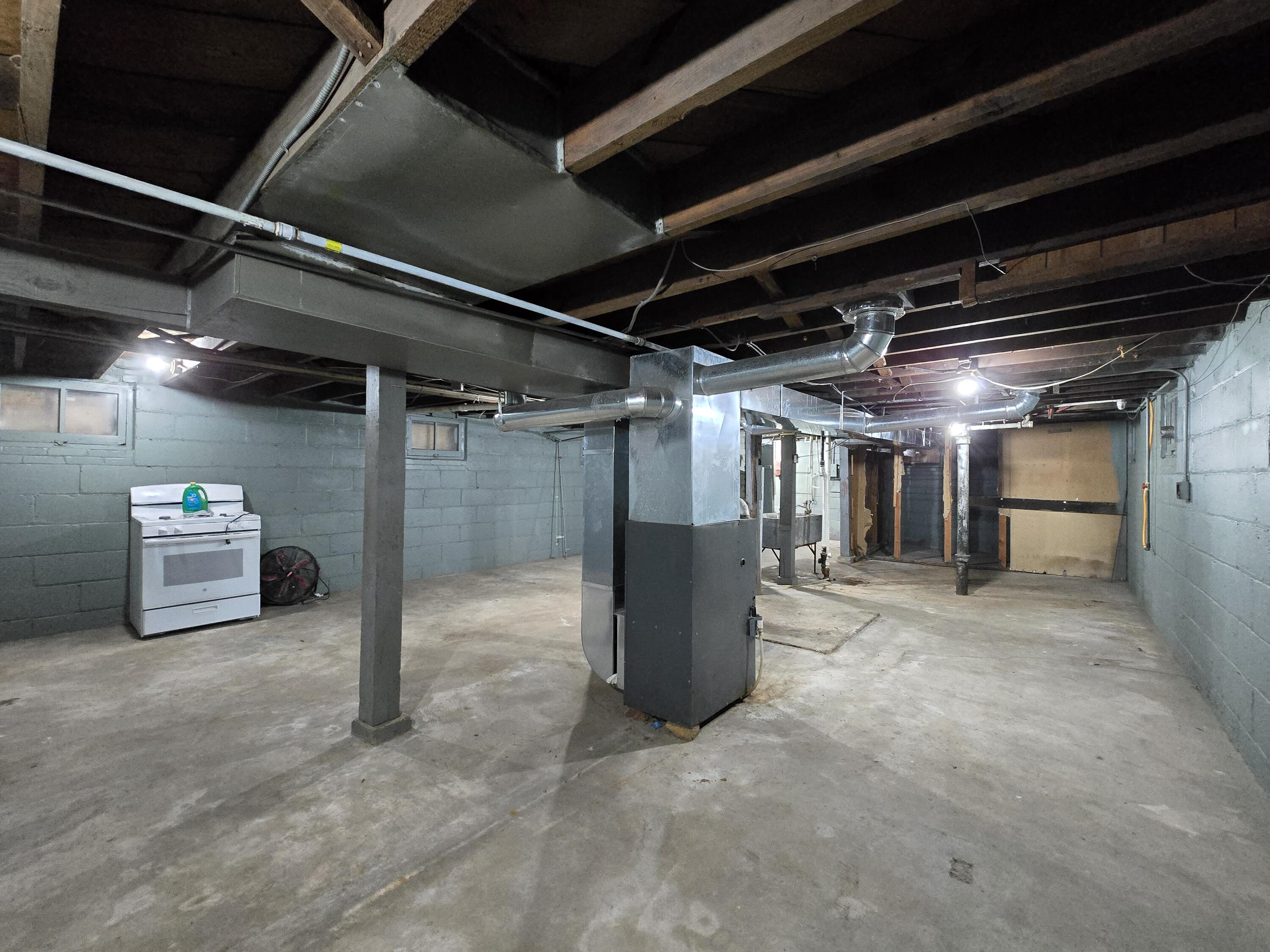 4839 North 18th Street Milwaukee, WI 53209 - Photo 30 of 38 Basement