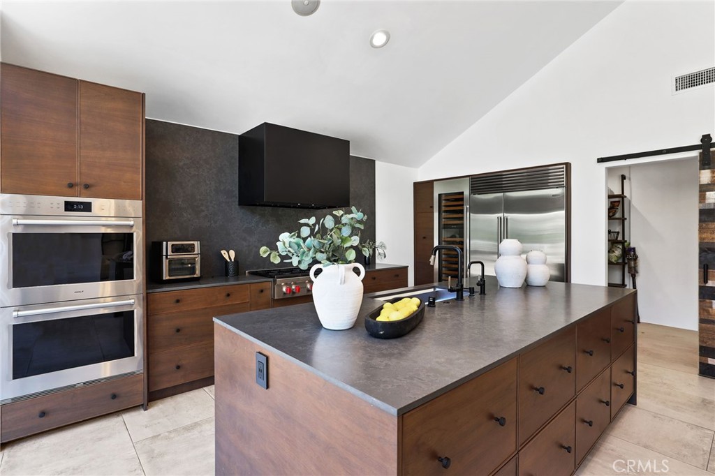 10372 South Crawford Canyon Road Santa Ana, CA 92705 - Photo 25 of 75