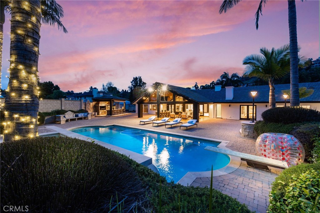 10372 South Crawford Canyon Road Santa Ana, CA 92705 - Photo 5 of 75