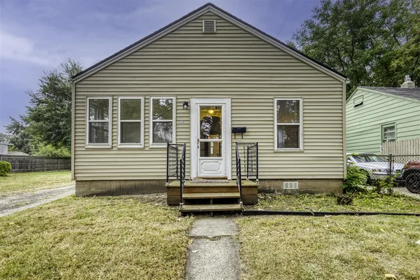 $1,350 | 1234 East Elza Avenue, Hazel Park, MI 48030