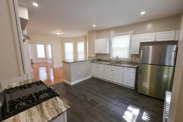 $2,850 | 32 Robinson Street, Unit 1A, Boston, MA 02122