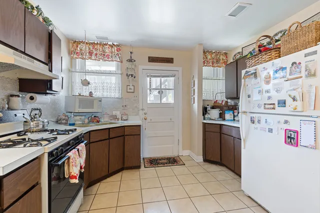 $649,000 | 8130 Kenneth Avenue, Skokie, IL 60076