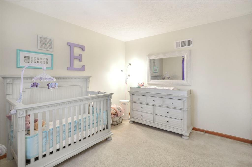 808 Brighton Woods Road Pittsburgh, PA 15212 - Photo 22 of 24 Additional view of Bedroom 3.