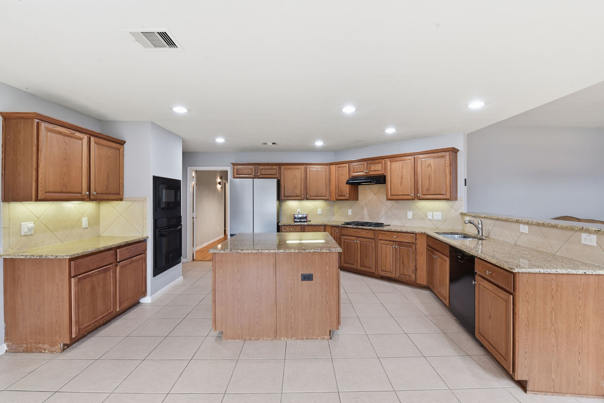 6534 Granbury Road Manvel, TX 77578 - Photo 17 of 40