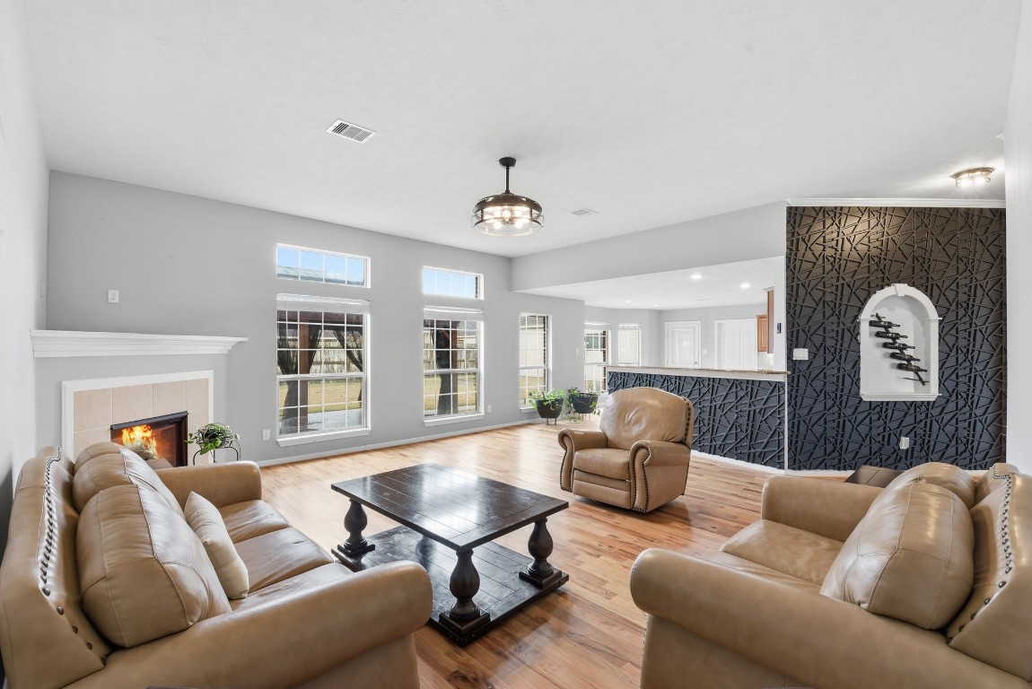 6534 Granbury Road Manvel, TX 77578 - Photo 19 of 49 a living room with furniture and a window