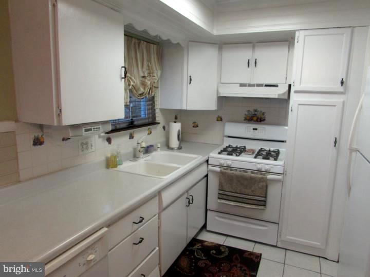 1919 Tomlinson Road Philadelphia, PA 19116 - Photo 10 of 22 Gallery Image 10