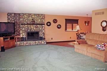 1750 Sand Road Port Austin, MI 48467 - Photo 9 of 25 1750SandRdLivingroom.jpg