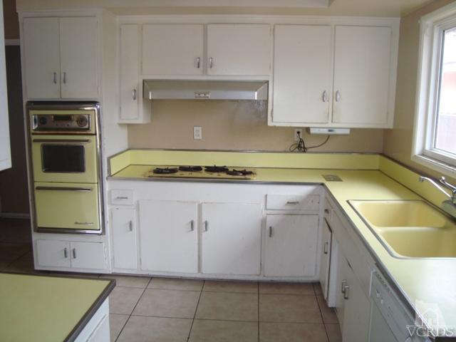 1127 West Roderick Avenue Oxnard, CA 93030 - Photo 4 of 11 Additional Photo