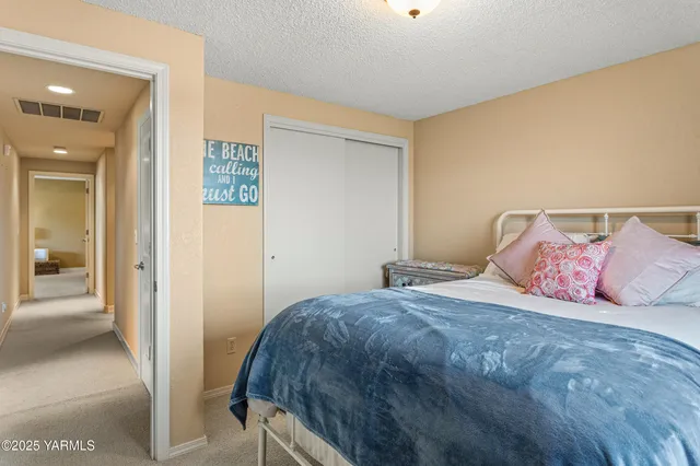 $680,000 | 2000 Konnowac Pass Road, Moxee, WA 98936