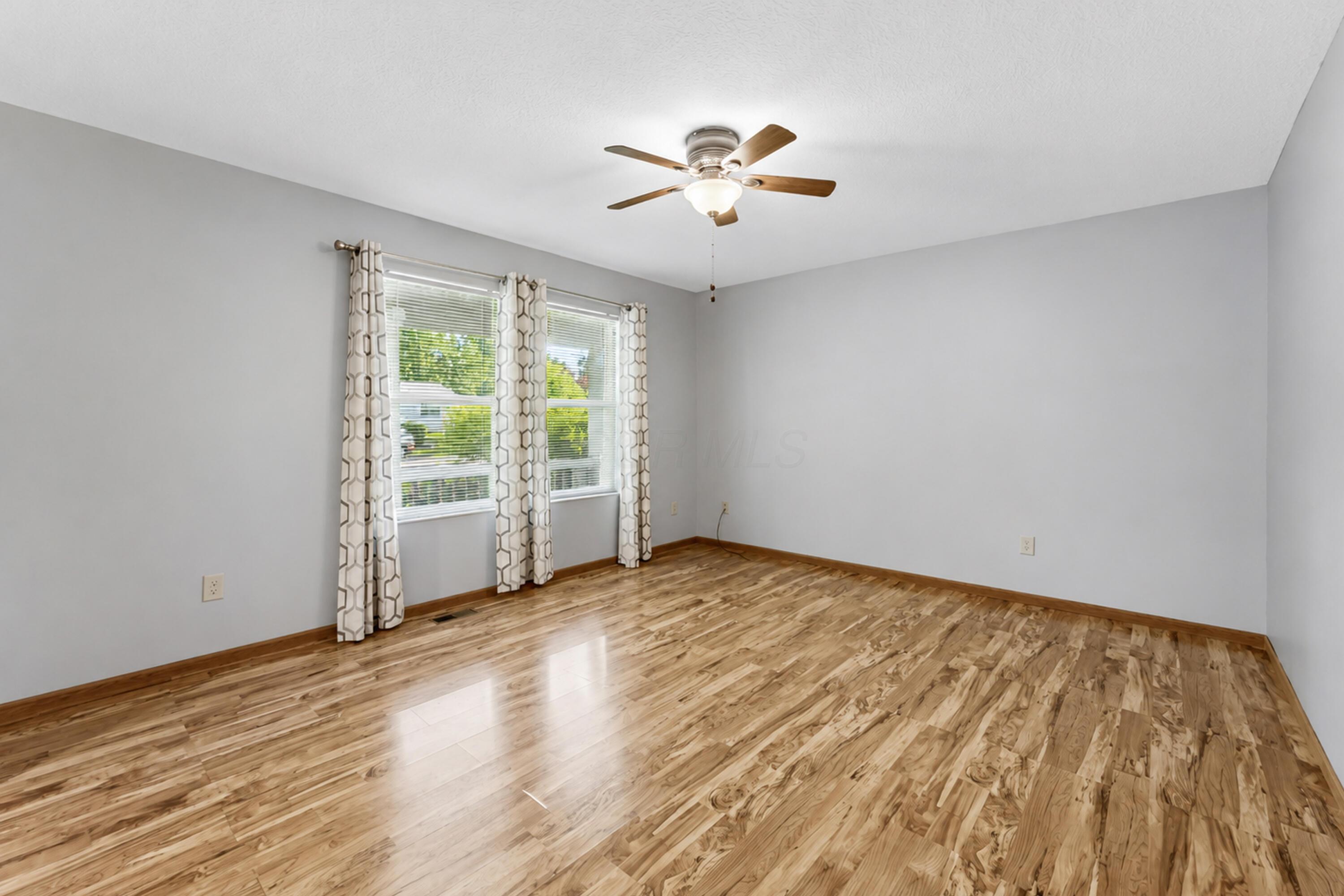 47 High Street Delaware, OH 43015 - Photo 8 of 42 Laminate floors