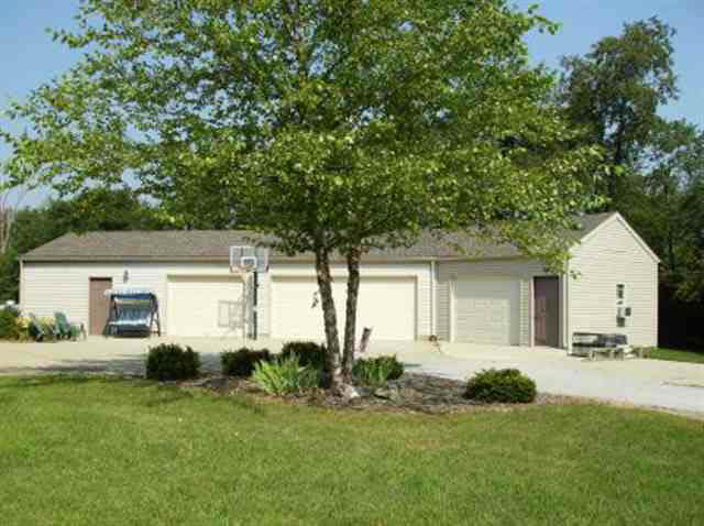 7482 North County Line Road East Lafayette, IN 47905 - Photo 7 of 9