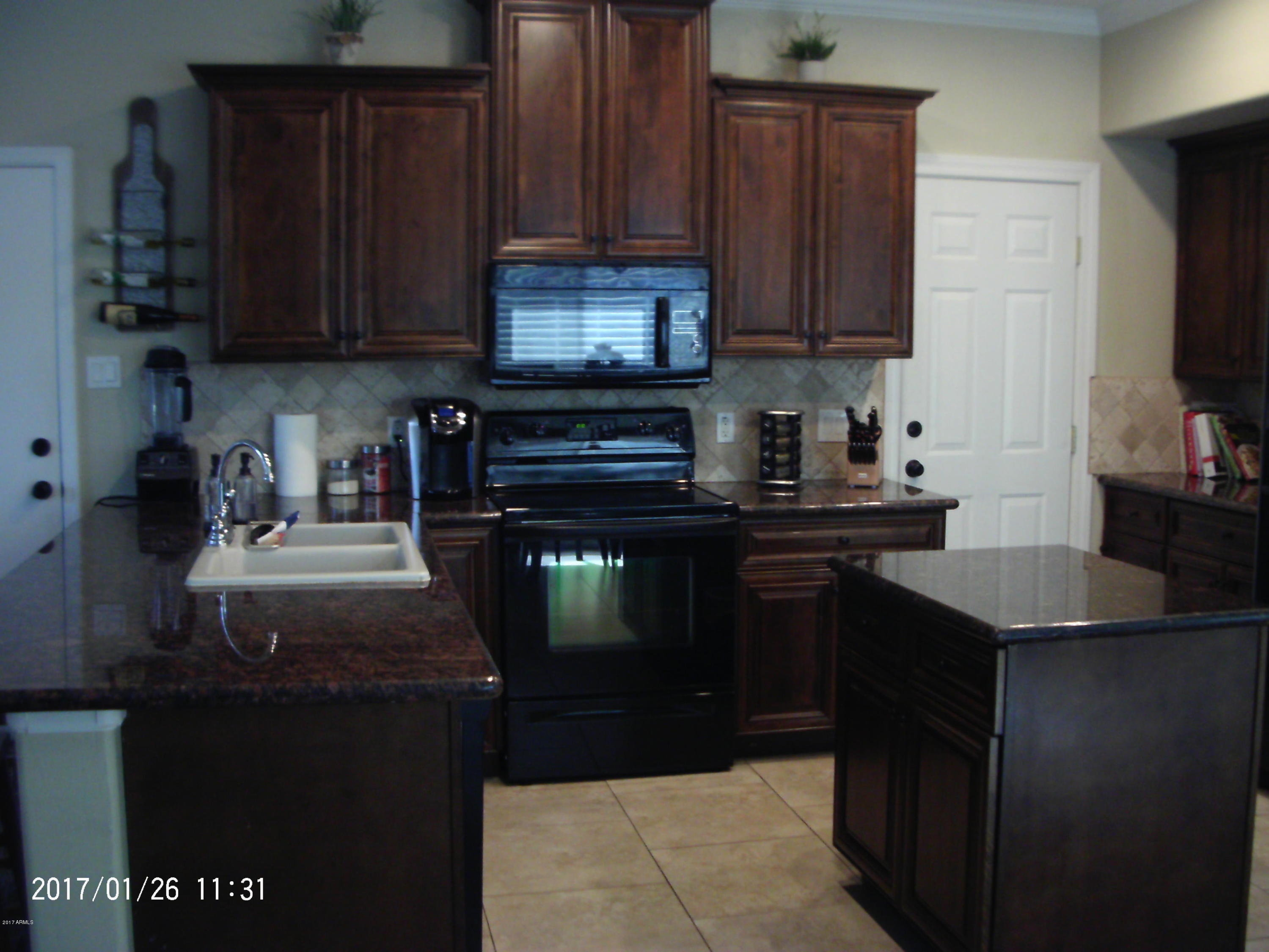 4235 East Betsy Lane Gilbert, AZ 85296 - Photo 12 of 31 Kitchen 4