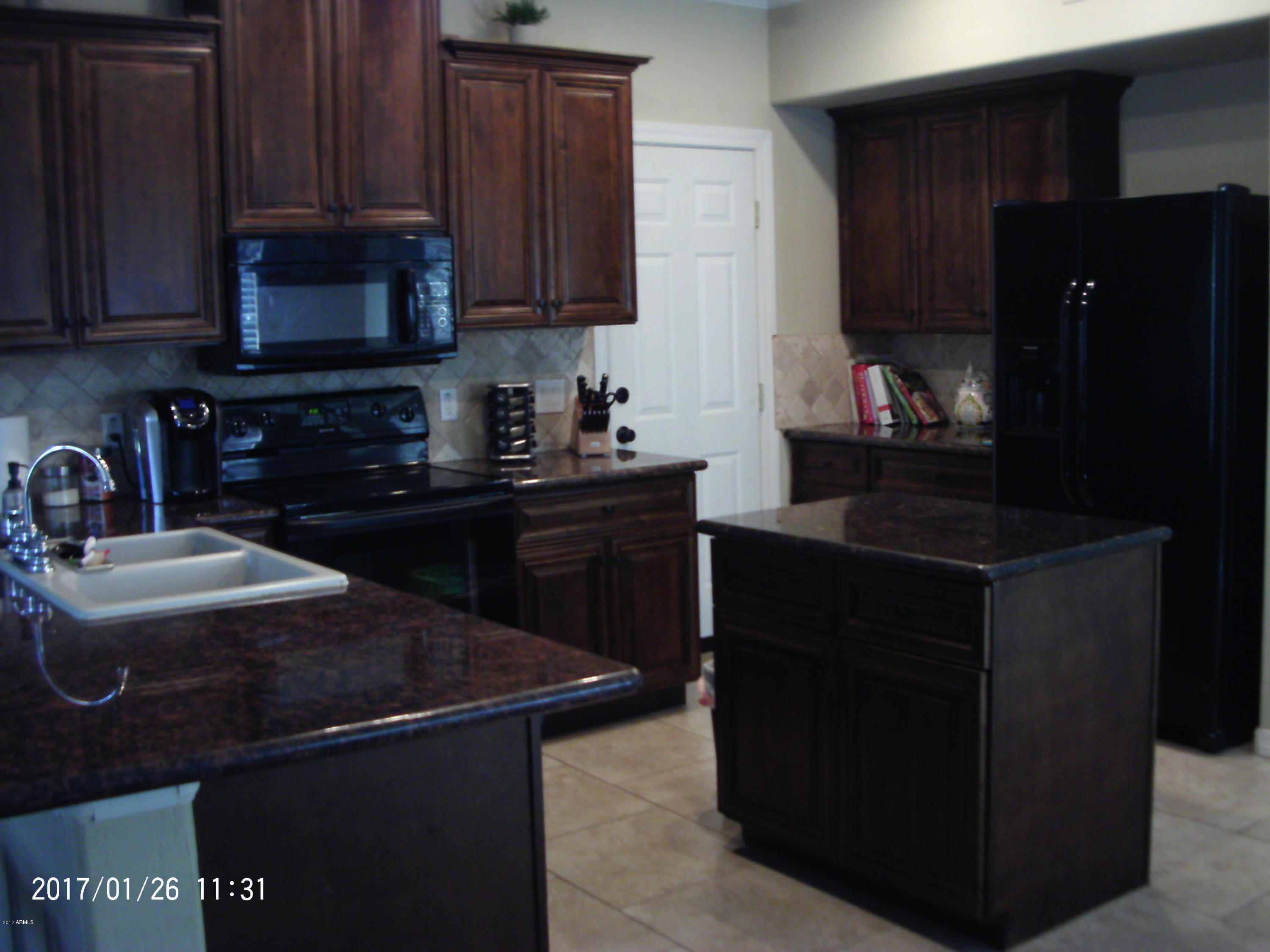 4235 East Betsy Lane Gilbert, AZ 85296 - Photo 13 of 31 Kitchen 5