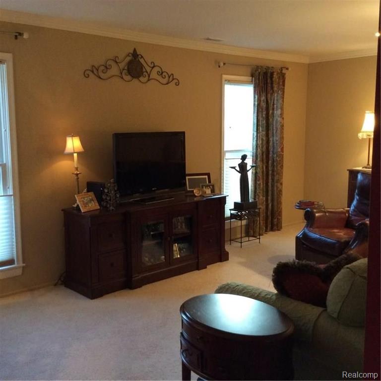 507 East University Drive, Unit 403 Rochester, MI 48307 - Photo 8 of 13