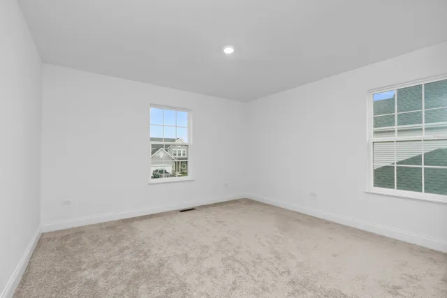 $3,900 | 1014 Dr John Burkey Drive, Algonquin, IL 60102