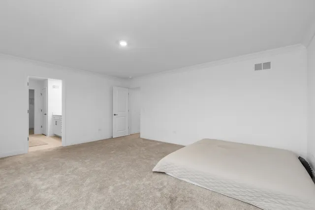 $3,900 | 1014 Dr John Burkey Drive, Algonquin, IL 60102