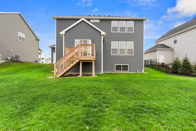 $3,900 | 1014 Dr John Burkey Drive, Algonquin, IL 60102