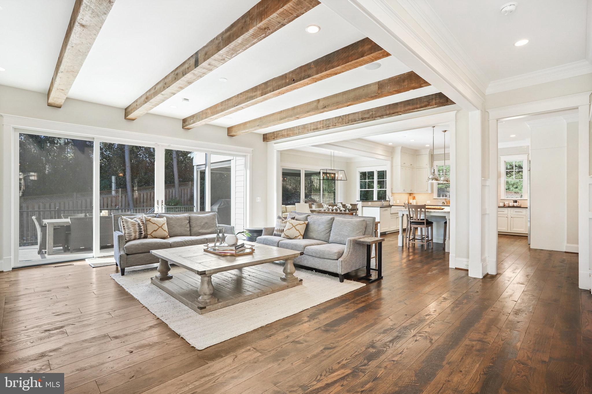 5901 Upton Street McLean, VA 22101 - Photo 11 of 64 Family Room