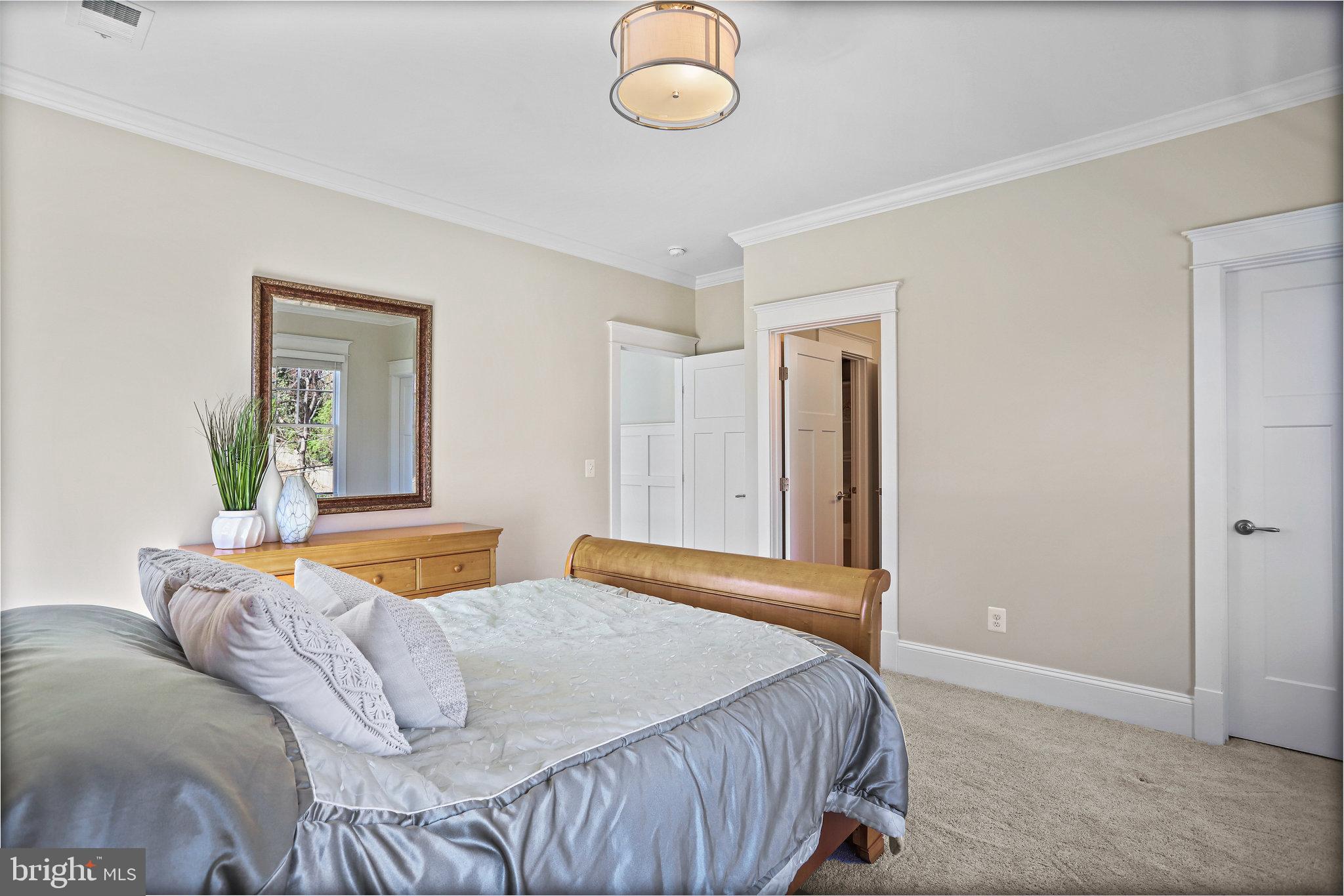 5901 Upton Street McLean, VA 22101 - Photo 37 of 64