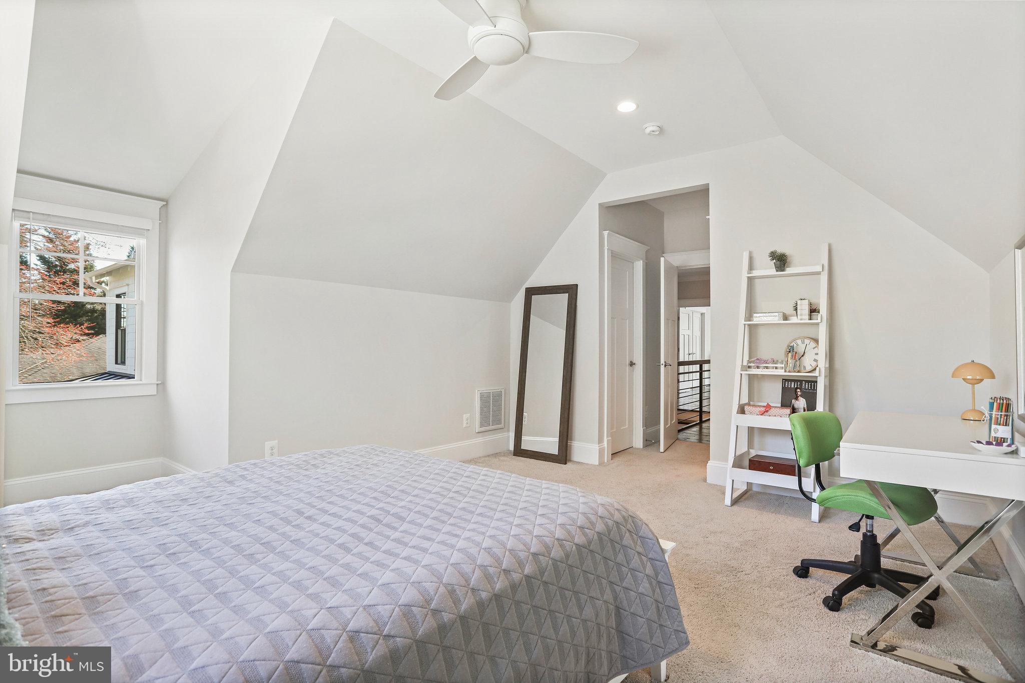 5901 Upton Street McLean, VA 22101 - Photo 40 of 64