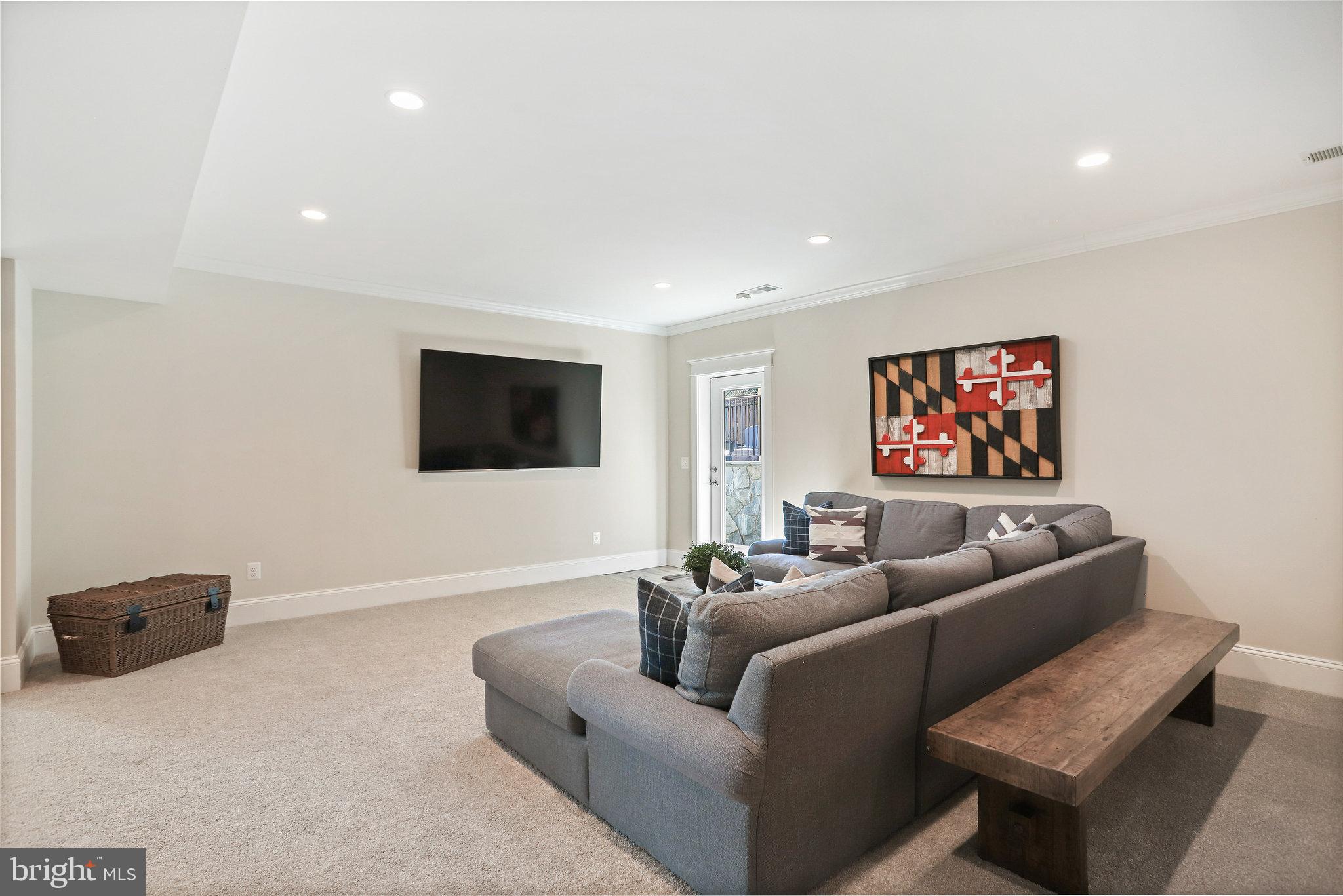 5901 Upton Street McLean, VA 22101 - Photo 43 of 64