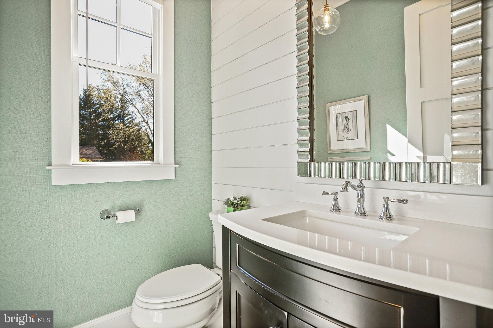 5901 Upton Street McLean, VA 22101 - Photo 9 of 64 Powder Room #1