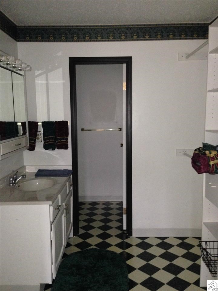 10 Village Drive, Unit 204 Proctor, MN 55810 - Photo 7 of 12