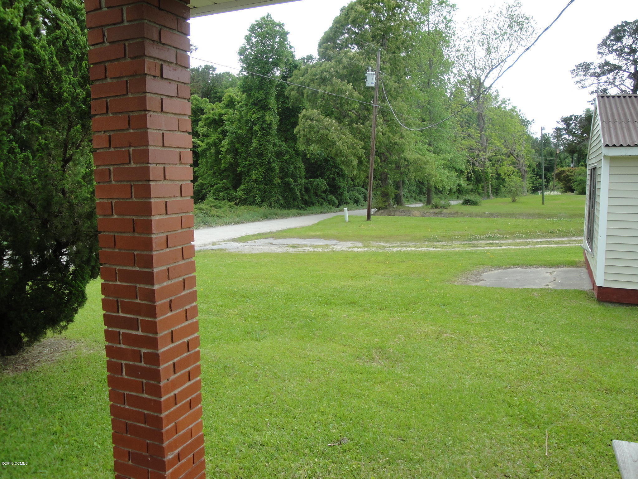 241 Parrot Swamp Loop Road Hubert, NC 28539 - Photo 5 of 26 241 Parrot Swamp Loop Rd,Hubert,NC FRON