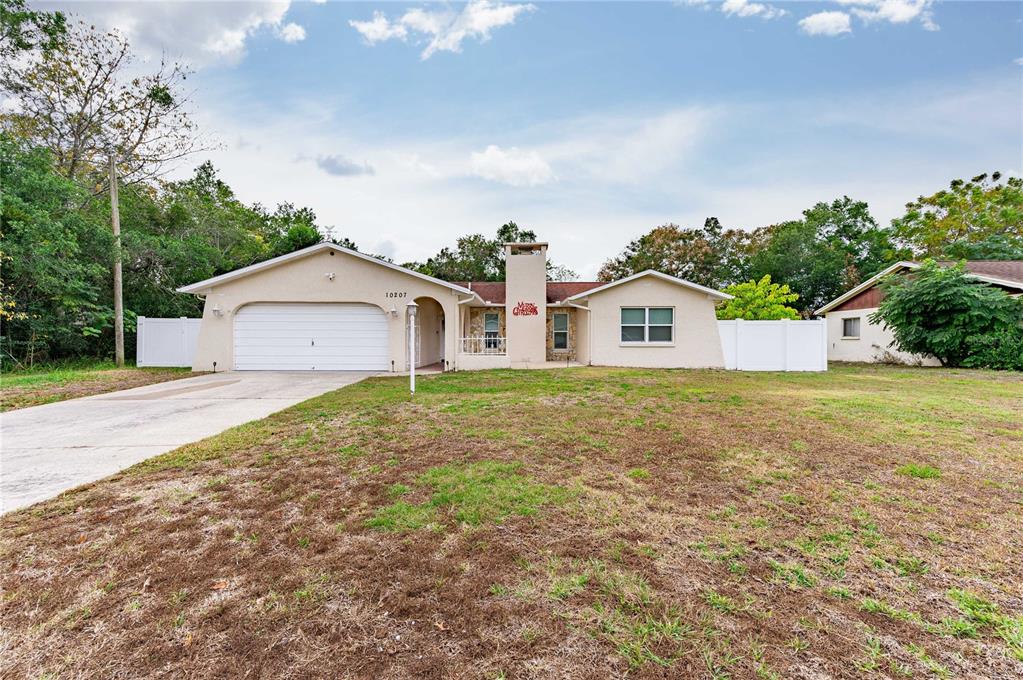 10207 Hayward Road Spring Hill, FL 34608 - Photo 1 of 1 Front of house
