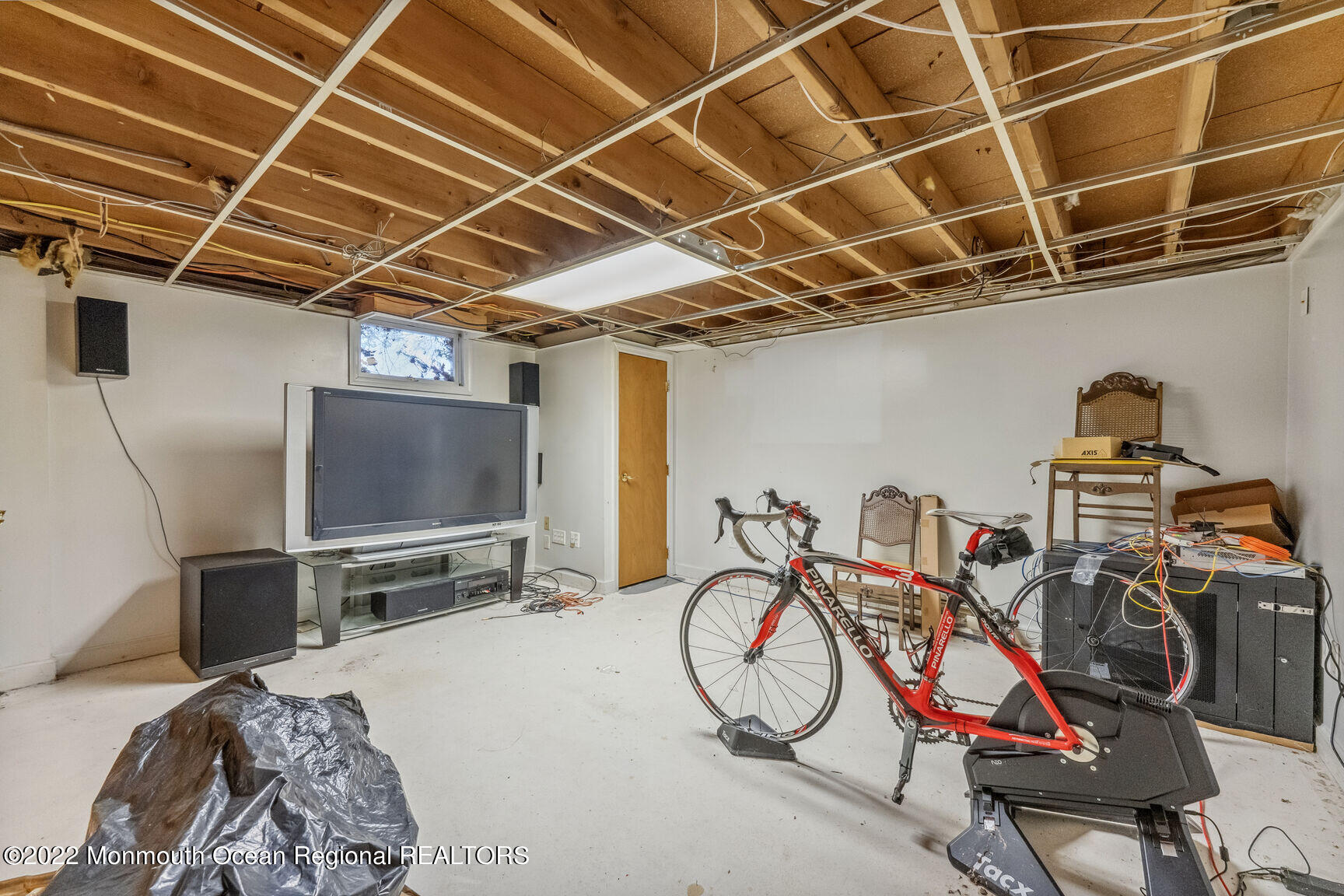 101 West Millstream Road Cream Ridge, NJ 08514 - Photo 18 of 25 0019-18Lower Level