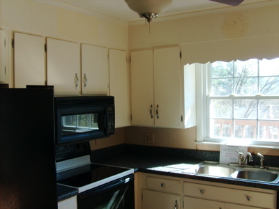 1619 Eanes Road Roanoke, VA 24014 - Photo 4 of 14 KITCHEN 2