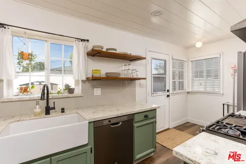 $760,000 | 1515 East Hungerford Street, Long Beach, CA 90805