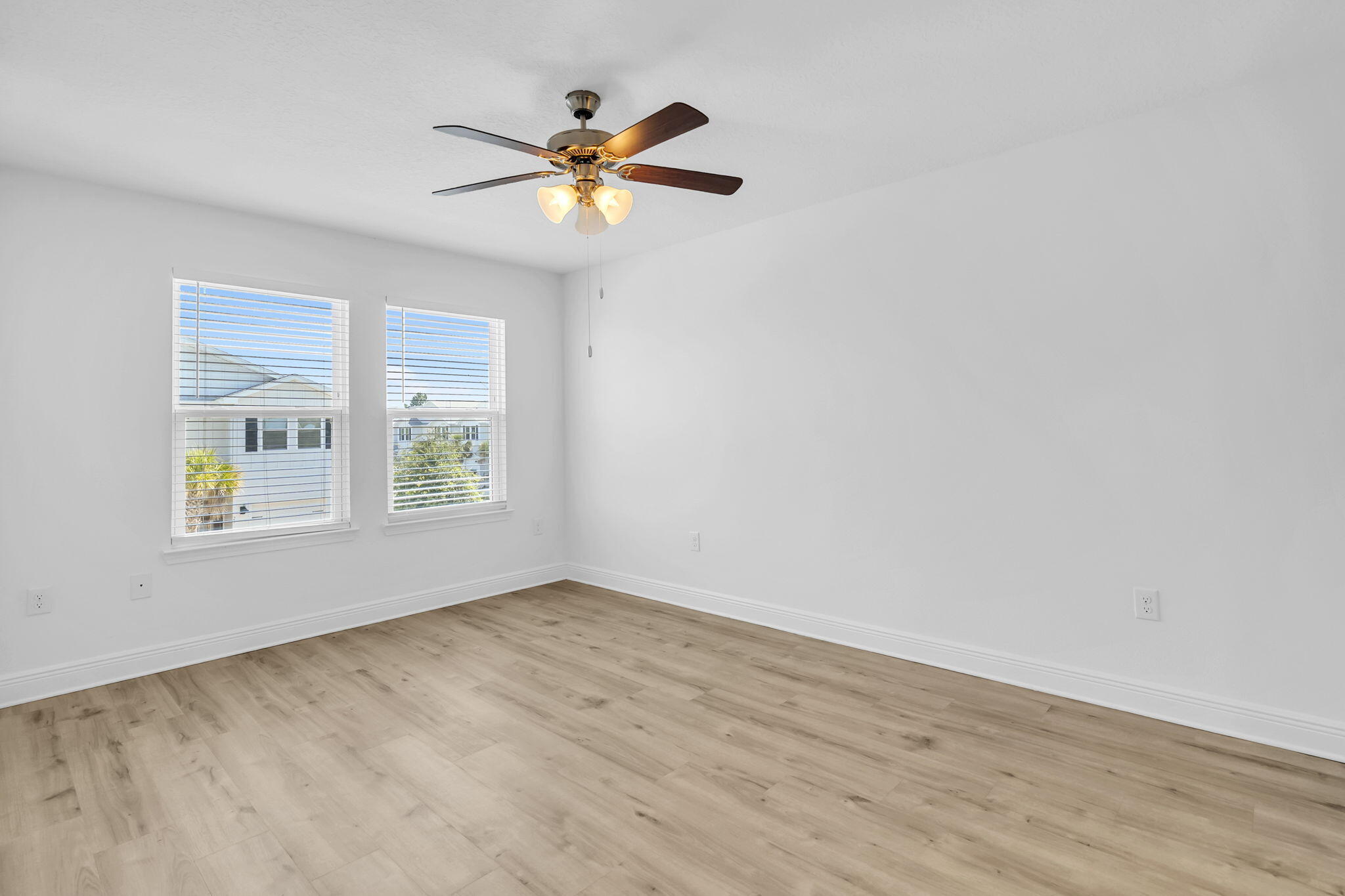 22 Redbird Loop Destin, FL 32541 - Photo 6 of 40 a view of room with window and ceiling fan